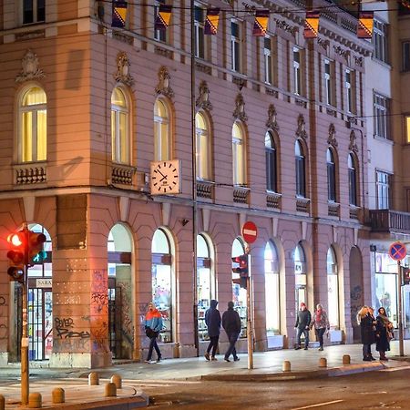 Megapolis Main Street Suites Sarajevo Ngoại thất bức ảnh
